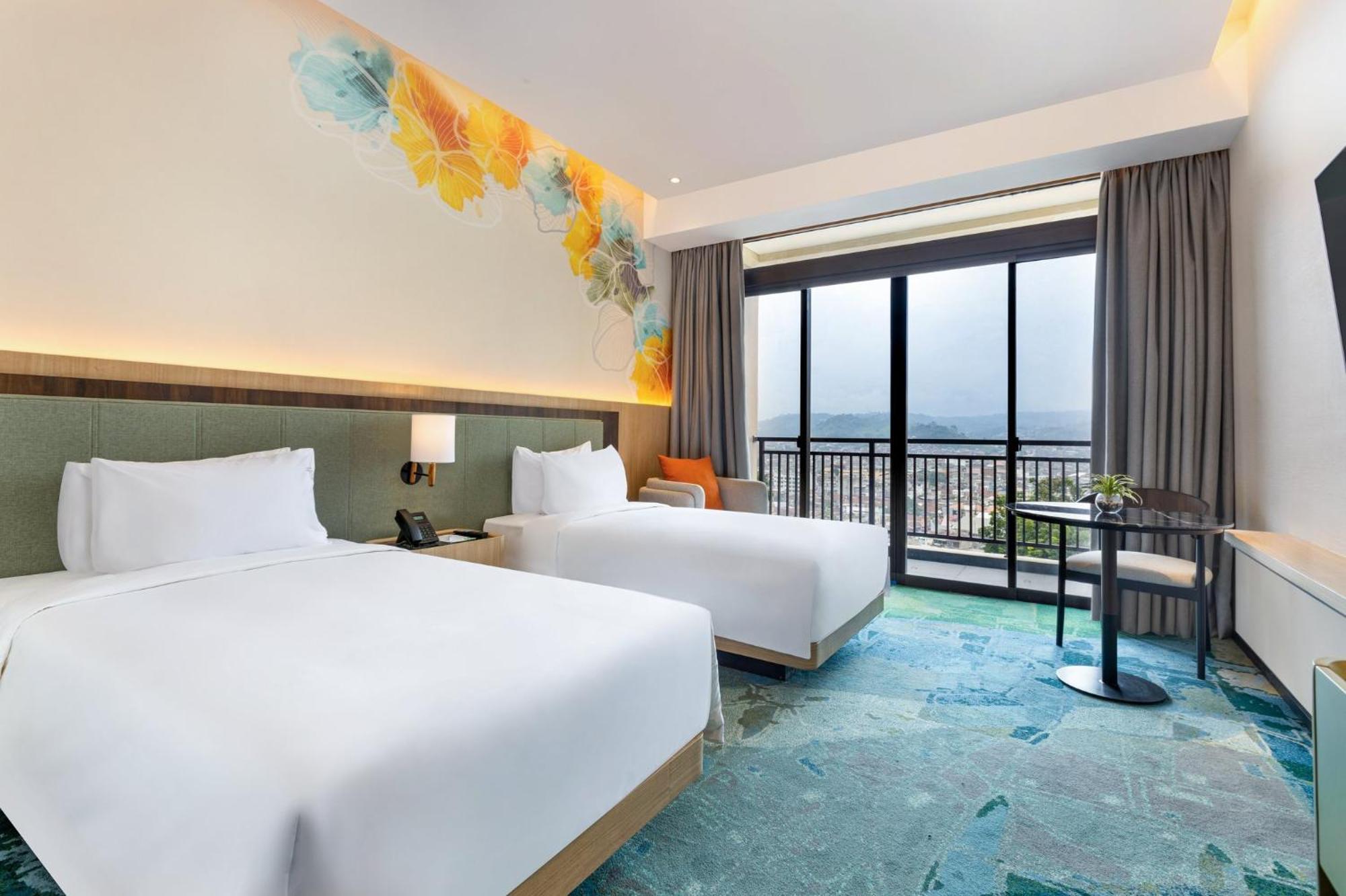 Holiday Inn Lampung Bukit Randu By Ihg Bandar Lampung Ngoại thất bức ảnh